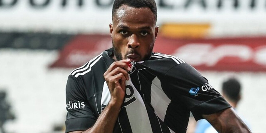 Cyle Larin, Beşiktaş'a veda etti: Beraber çok şey başardık