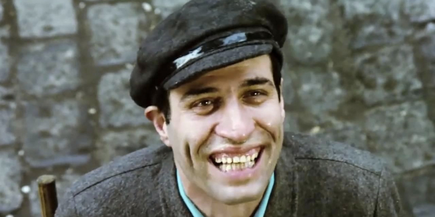 Vefatı üzerinden 22 geçen Kemal Sunal'ı sevenleri unutmadı... Sosyal medyada mesajlar yağdı