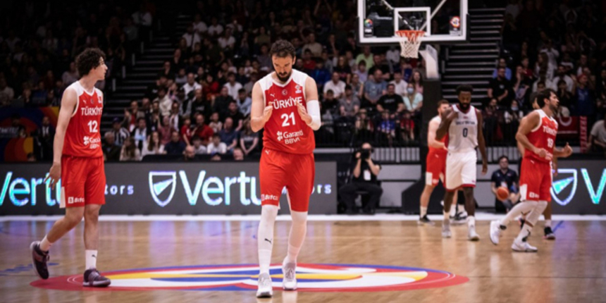 A Milli Erkek Basketbol Takımımız, Büyük Britanya'yı farklı geçti