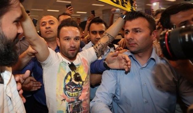 Valbuena'nın Fenerbahçe'ye maliyeti resmen açıklandı