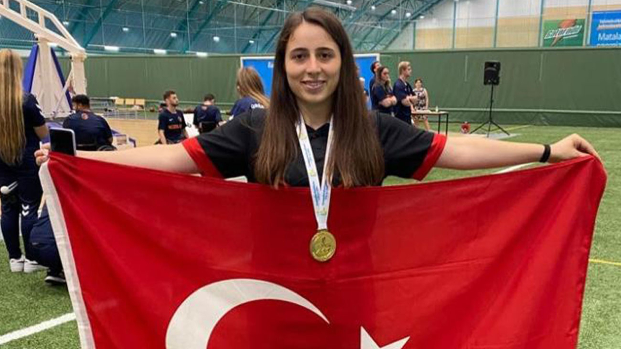 Goalball Gençler Avrupa Şampiyonası'nda Denizlili Berfin, altın madalyanın sahibi oldu