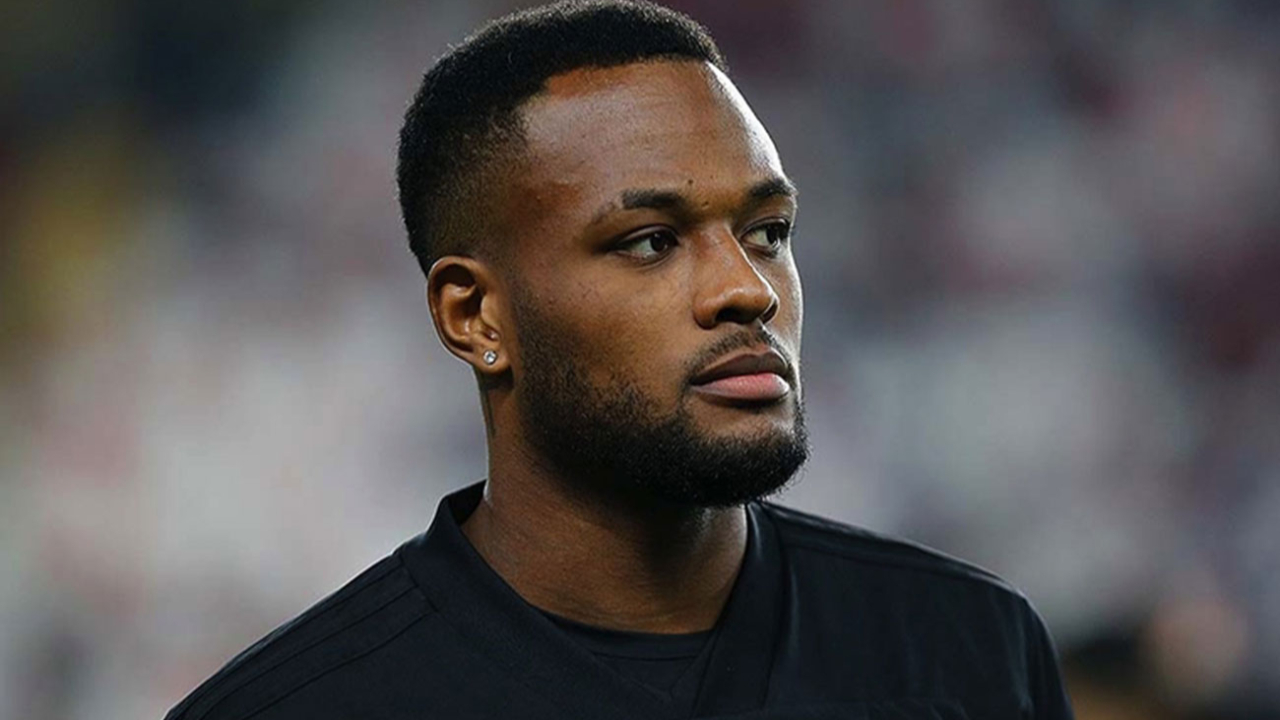Beşiktaş'tan ayrılan Kanadalı futbolcu Cyle Larin, Club Brugge ile sözleşme imzaladı