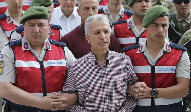 Harekat planlamanın başındaydı! O generalin de darbeden haberi yokmuş! Tabii inanırsan...