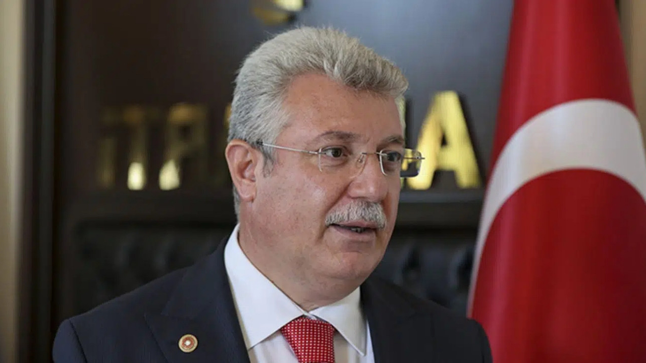 Kadro bekleyen 500 bin sözleşmeli personele müjde: AK Partili Akbaşoğlu tarih vererek duyurdu!