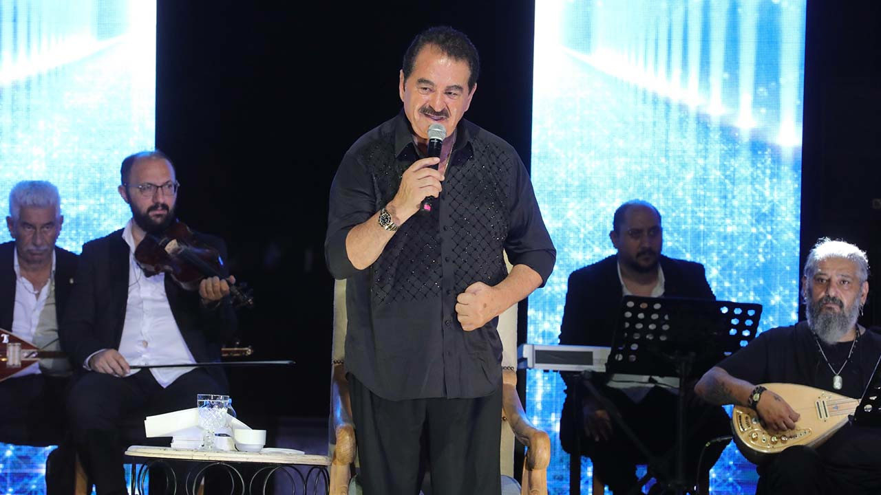 Sahnelere geri dönen İbrahim Tatlıses 15 yıl sonra Bodrum'da ilk konserini verdi