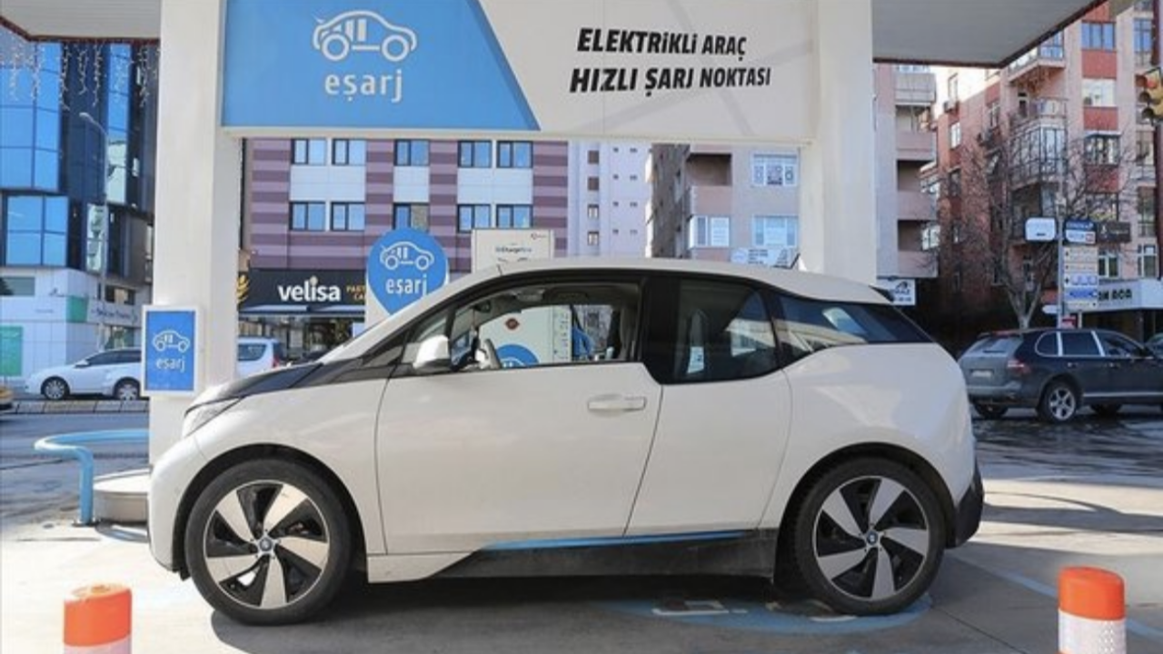Elektrikli araçlarda ÖTV müjdesi! Vergi oranı düşürüldü