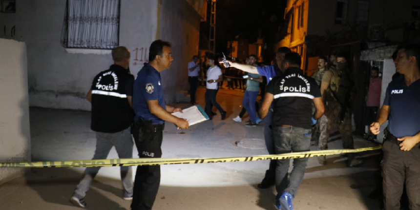 Çocukların kavgasına büyükler karışınca ortalık savaş alanına döndü: 6 yaralı