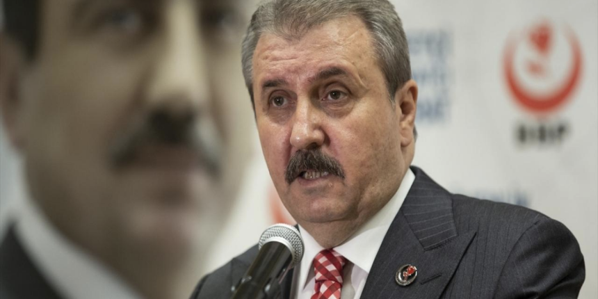 Mustafa Destici'den 6'lı masaya replikli eleştiri: 'Makul bir zemine oturmadığını düşünüyorum'