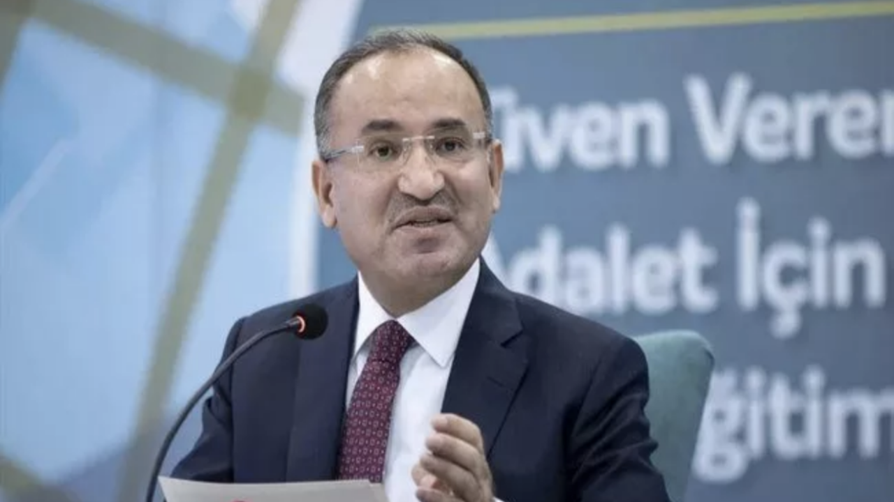 Bakan Bozdağ duyurdu: Türkiye'den İsveç ve Finlandiya'ya "teröristleri iade edin" hatırlatması!