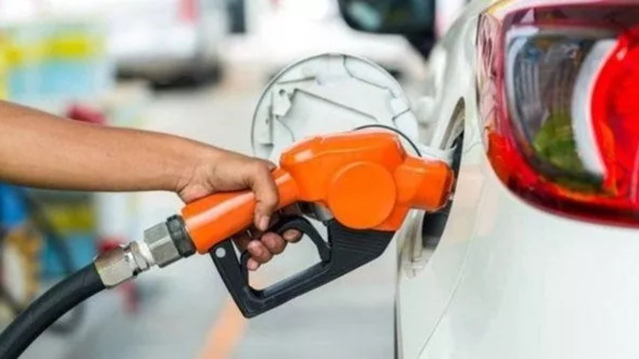 Bayram öncesi müjdeli haber: Motorine büyük indirim geliyor!
