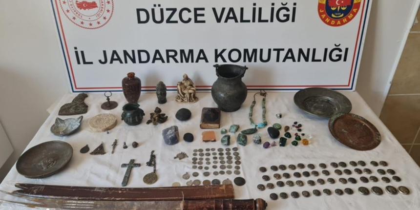 Düzce'de tarihi eser kaçakçılığı operasyonunda 2 kişi göz altına alındı