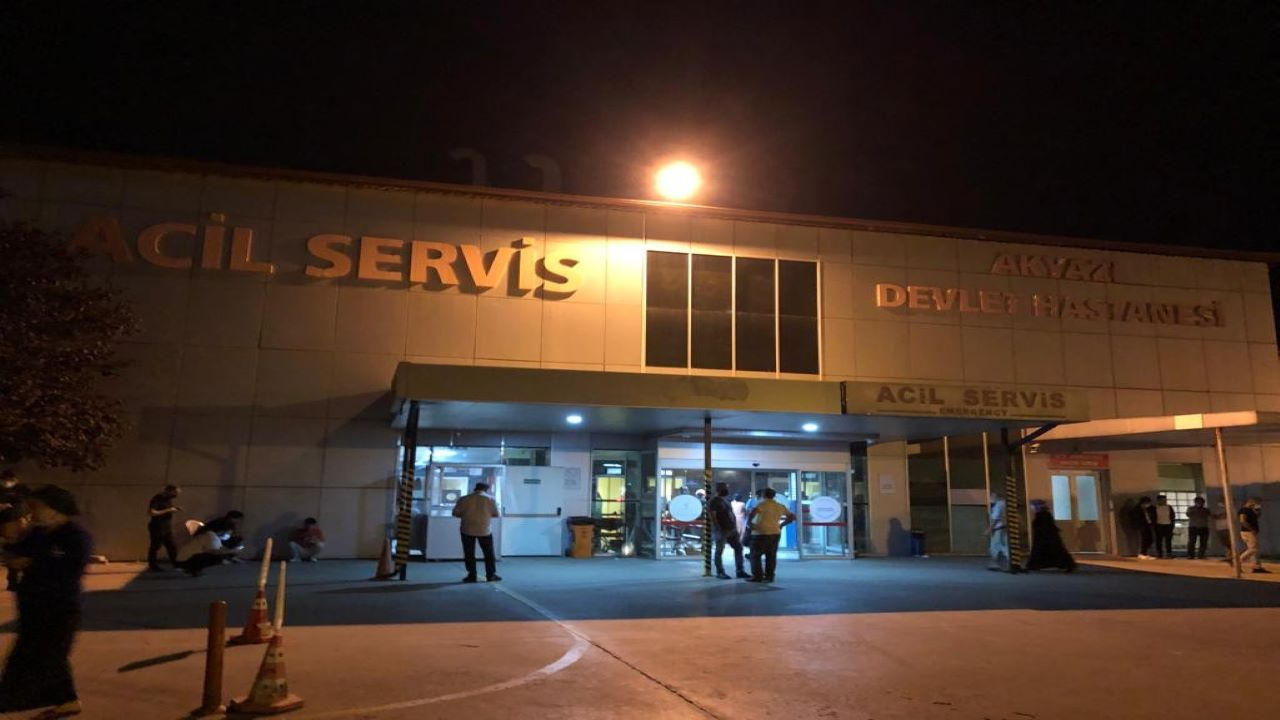 Hastanede bıçaklı kavga çıktı, 2 yaralı var