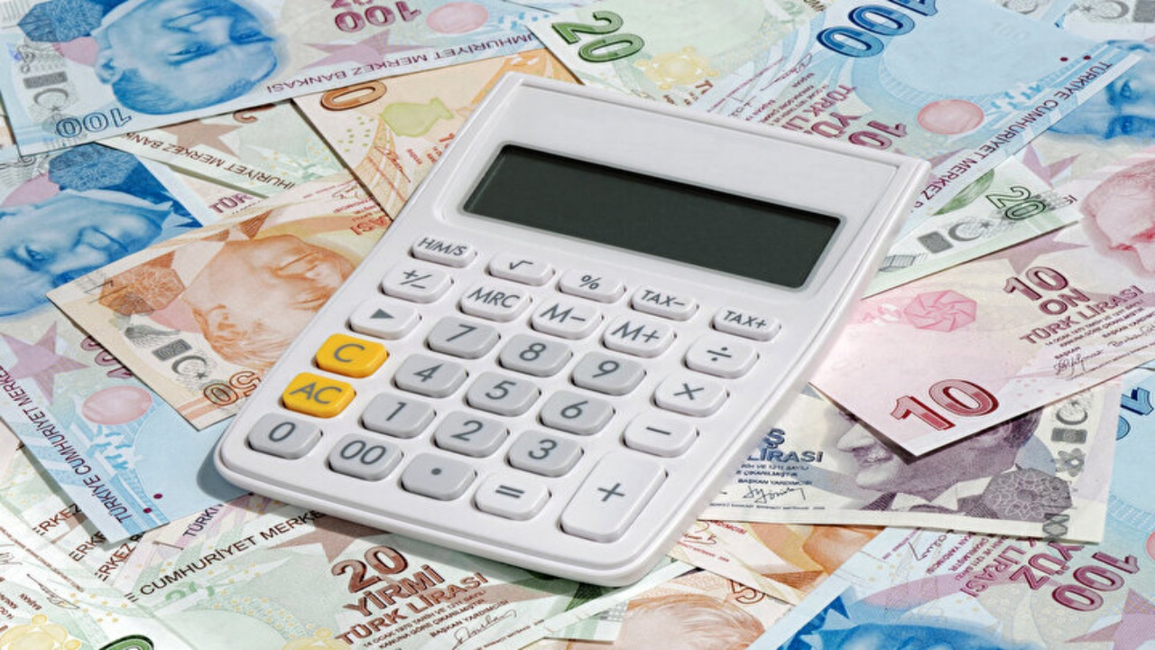 Emekli ve Memurların Zamlı Maaşları Yarın Hesaplarda! Toplu Sözleşme İkramiyesi İçin Tek Şart Var
