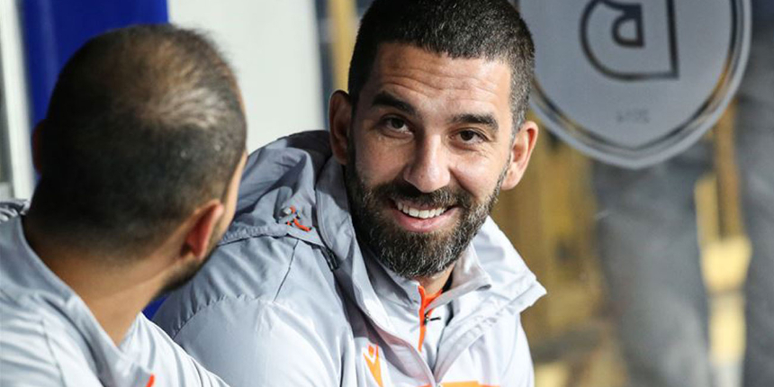 Türk futbolunun önemli ismi Arda Turan, Londra'ya gidiyor! Kraliyet ailesi ile yan yana olacak
