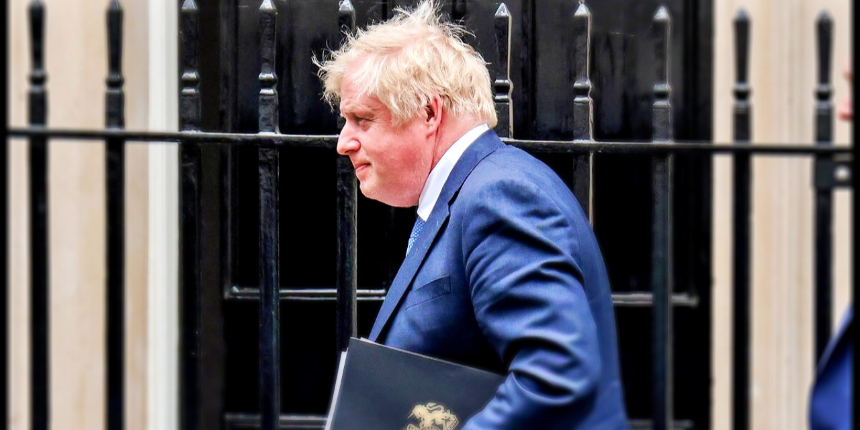 İngiltere Başbakanı Boris Johnson resmen istifa etti!