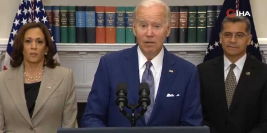 Biden’dan bir gaf daha! Kendisine yazılan cümleyi okudu