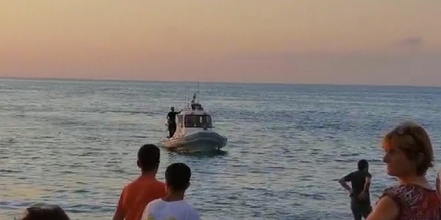Bayram tatili için İstanbul'dan Artvin’e gelen 10 yaşındaki çocuk denizde kayboldu
