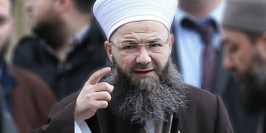 Cübbeli Ahmet Hoca "Akit'in dağıttığı kitaplar adamı şirke götürür" dedi, "yakın" çağrısı yaptı