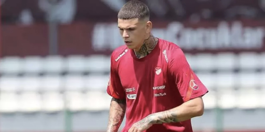 Fenerbahçe'nin yeni transferi Tiago Çukur İstanbul'a geldi