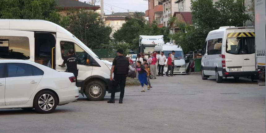 Takı meselesinden kavga eden aileler bu sefer bayramda karşı karşıya geldi: 1 polis yaralandı