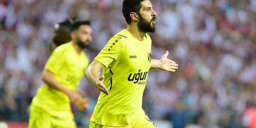 İstanbulsporlu İbrahim, oynadıkları oyunun karşılığını Süper Lig'de alacaklarına inanıyor