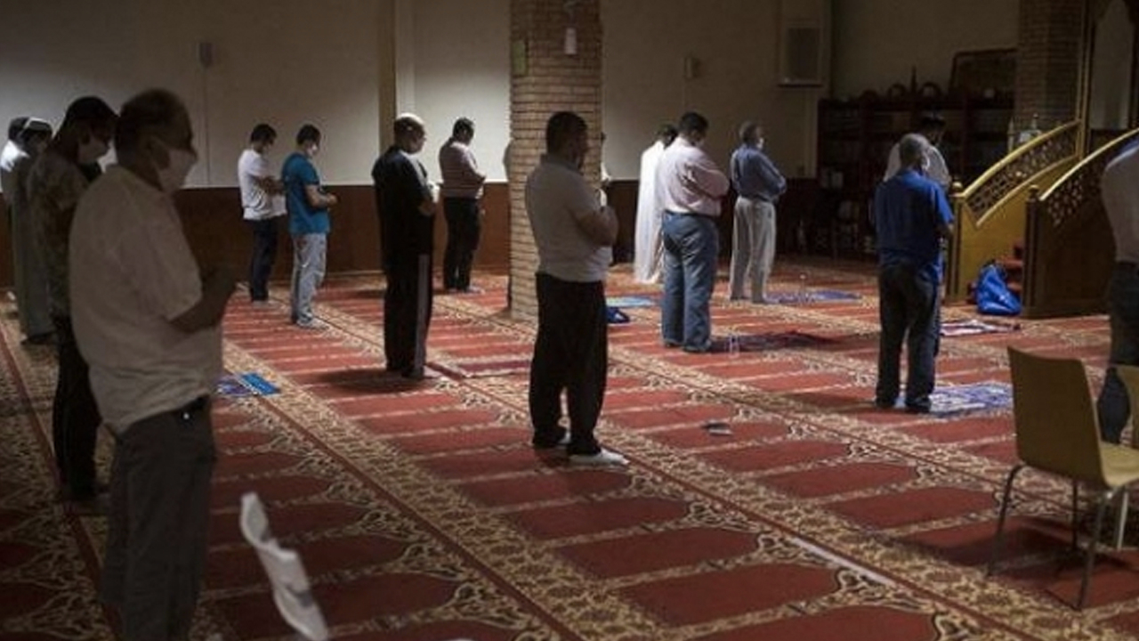 Yunanistan'dan skandal hamle! Bayram namazına izin vermediler