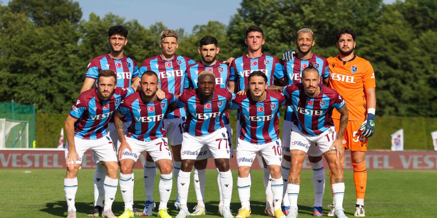 Son şampiyon Trabzonspor, Macar temsilcisi MTK Budapeşte'yi 2-1'le geçti