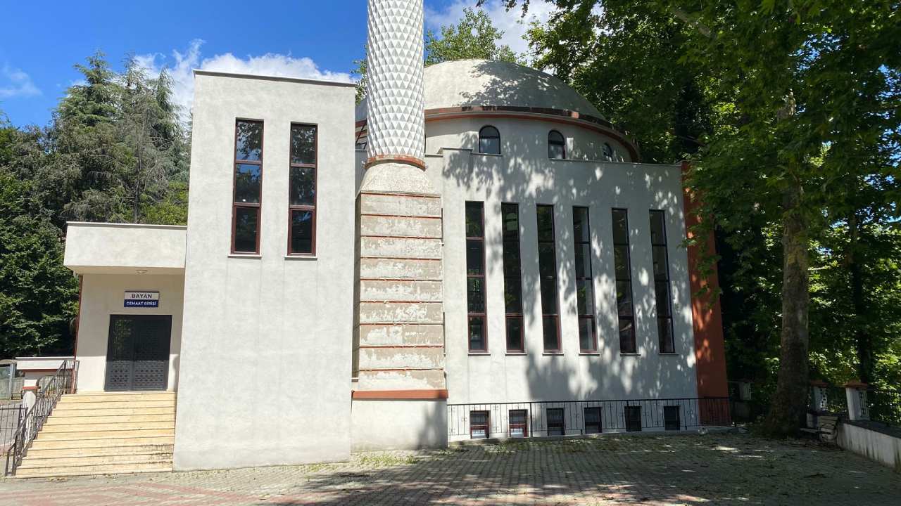 İmam düğüne gitti, cuma namazı kılınamadı! Müftülükten açıklama geldi