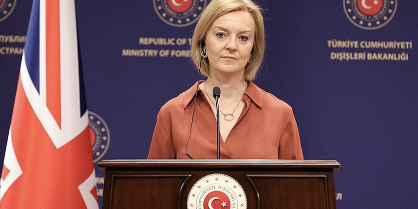 İngiliz bakanın seçim vaadi: Mültecileri Türkiye'ye gönderecekmiş
