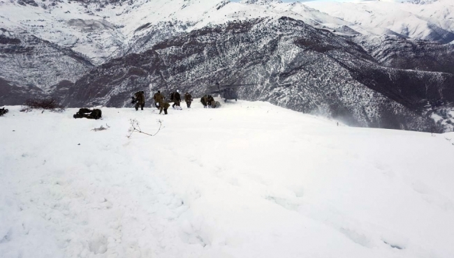 Bitlis’teki çığ bölgesinden ilk görüntüler!