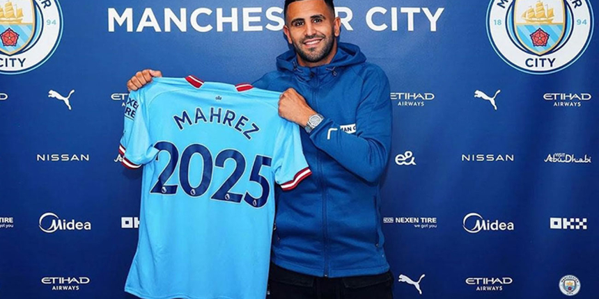 Cezayirli futbolcu Riyad Mahrez, Manchester City ile 2025'e kadar sözleşme imzaladı