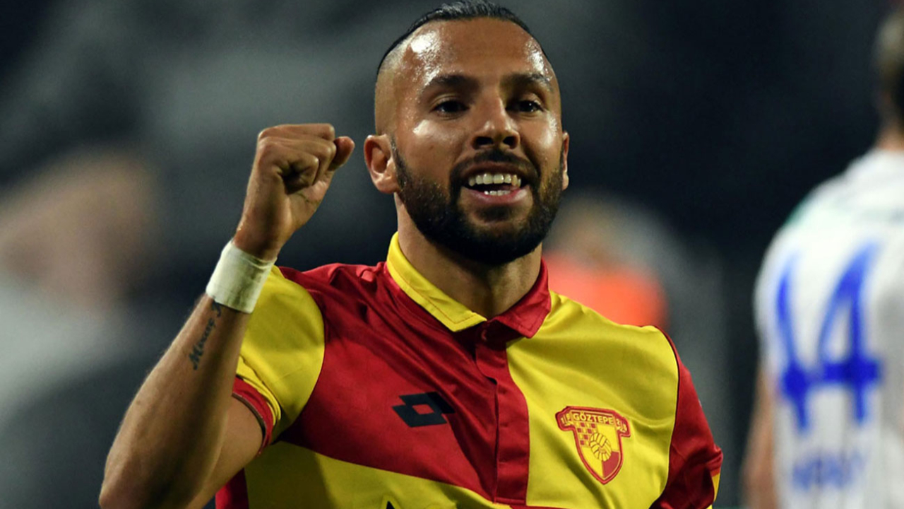 Spor Toto 1. Lig ekibi Göztepe, eski oyuncusu Yasin Öztekin'i kadrosuna katıyor
