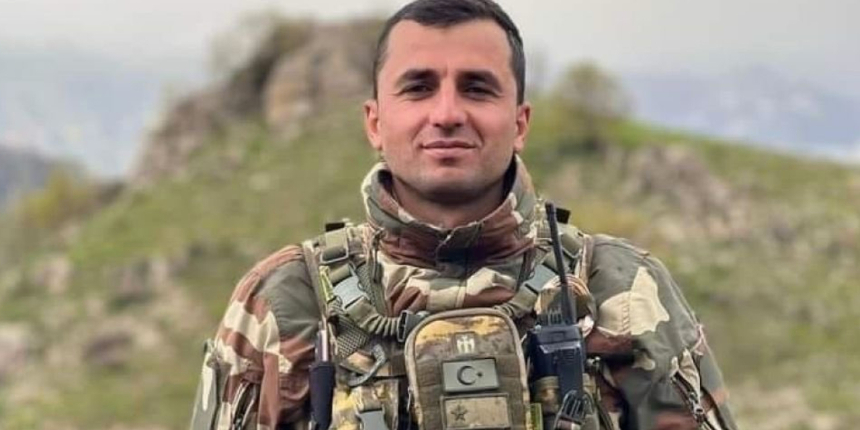 Piyade Teğmen Ömer Faruk Civelek, hainlerin taciz ateşi sonucu şehit düştü