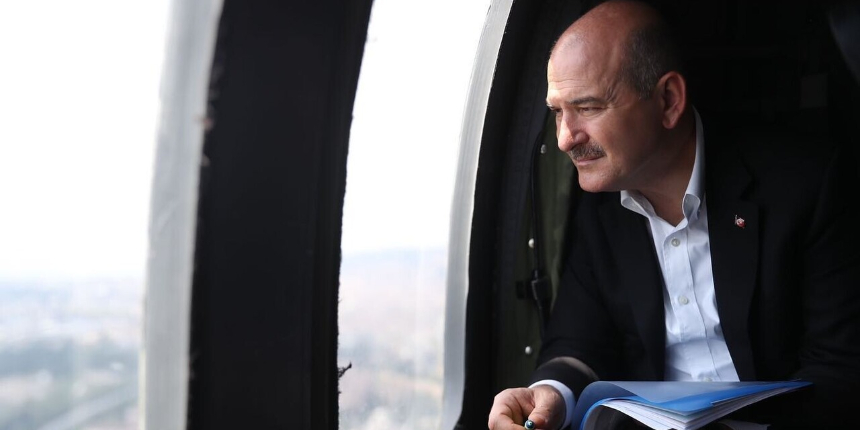İçisleri Bakanı Soylu havadan trafik denetimi yaptı: 'Ölümcül hata' diyerek sürücüleri uyardı