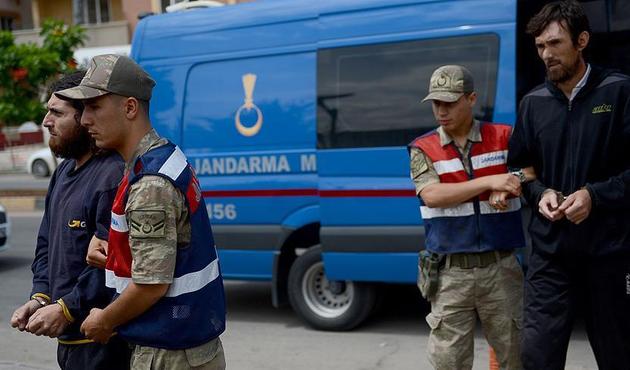 Yakalanmasalar, üzerlerinden çıkanlarla katliam yapacaklardı...