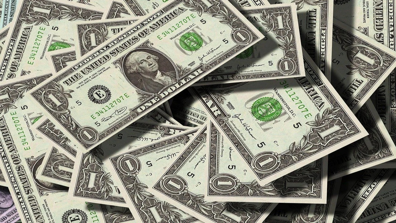 Dolar için kritik hafta: Merkez Bankası faiz kararını açıklayacak! İşte günün ilk rakamları...