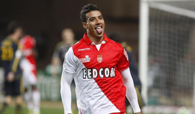 Fenerbahçe'nin yeni transferi Nabil Dirar İstanbul'da!