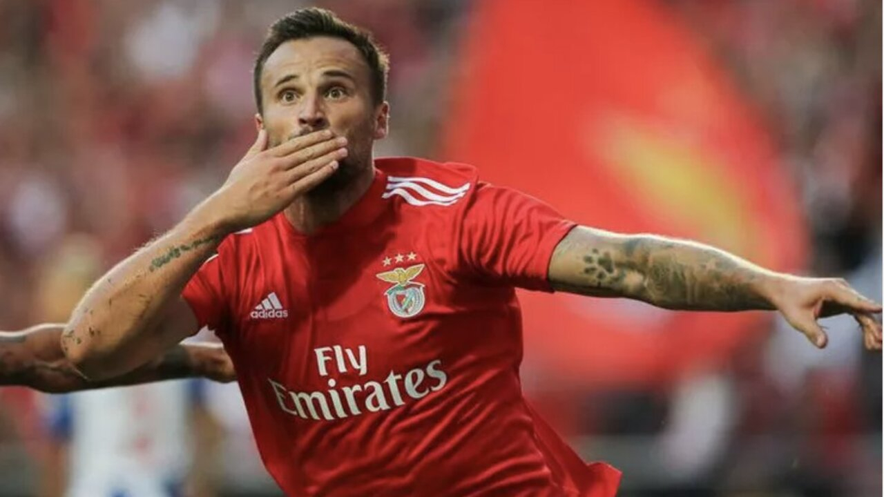 Galatasaray Haris Seferovic'i açıkladı! Resmi görüşmelere başlanmıştır