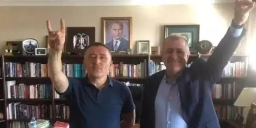 Zafer Partisi'nde 'Alevilik' krizi! Ayhan Türk, Ümit Özdağ'ın Cemevi çıkışına kızıp istifa etti