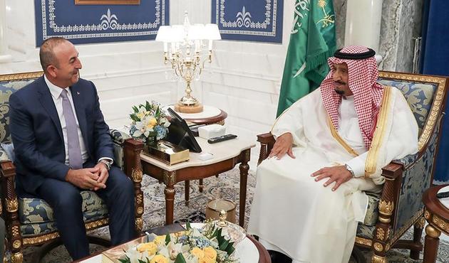 Suudi Arabistan'da şok! Çavuşoğlu'nu takip eden TRT World ekibi gözaltına alındı...