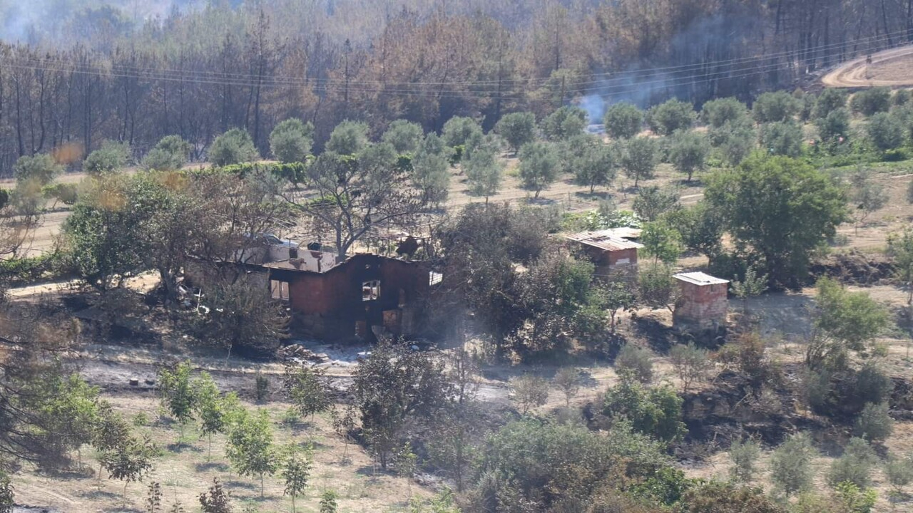 Manisa'daki orman yangınıyla ilgili 2 kişi tutuklandı