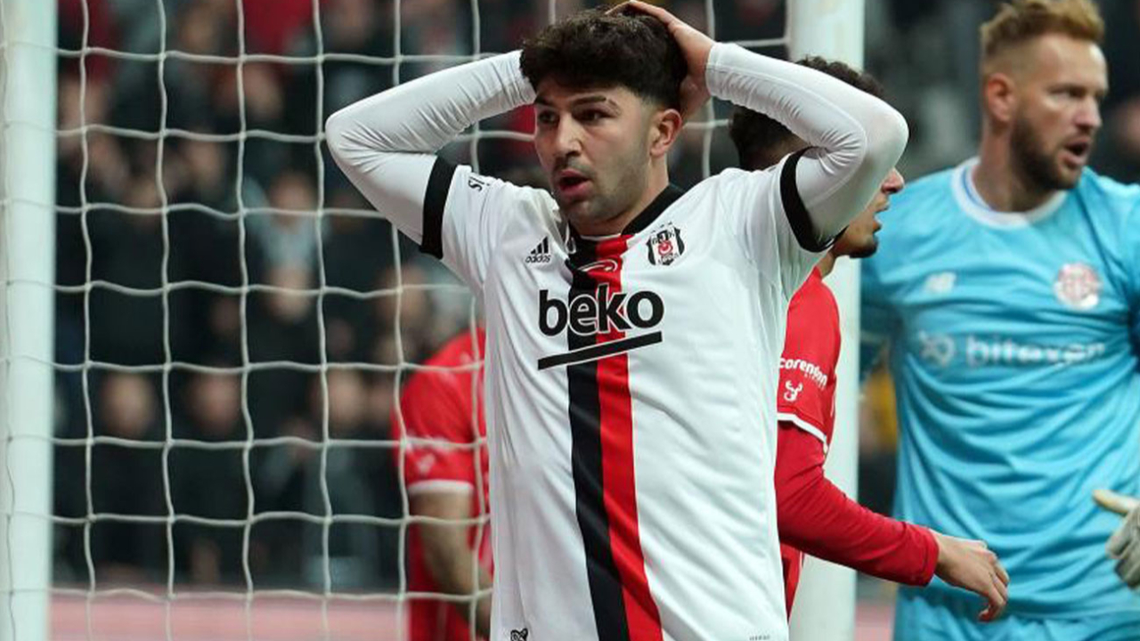 Genoa, Beşiktaş'a veda eden Güven Yalçın'ı kadrosuna kattığını açıkladı