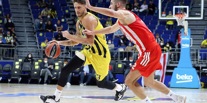 Anadolu Efes, Fenerbahçe Beko'dan 30 yaşındaki forvet Achille Polonara'yı kadrosuna kattı