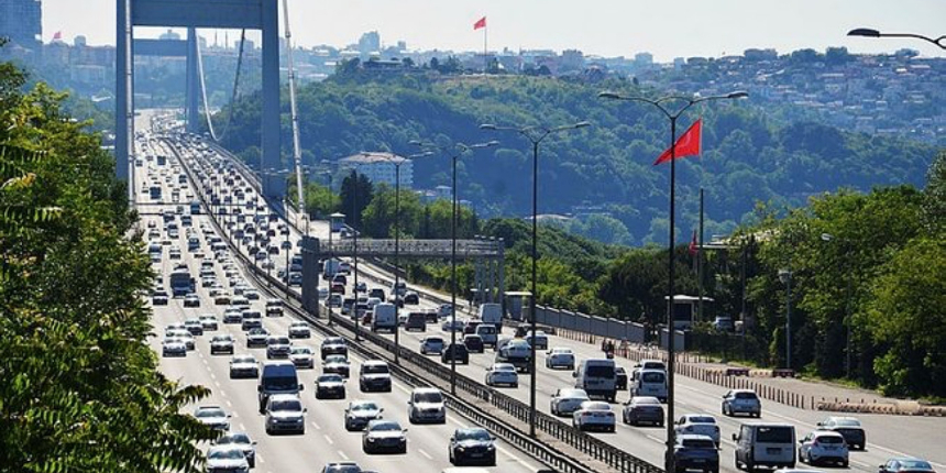 Araç sahipleri dikkat: Kaçak geçişler için verilen ödeme süresi değişti!