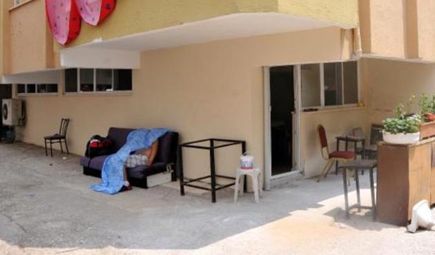 Böyle bulundu: Apartman bahçesinde şok görüntü!