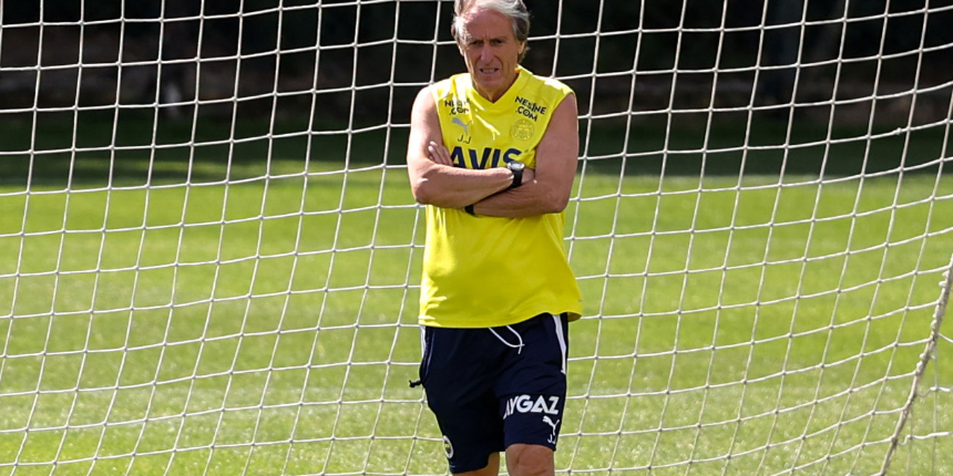 Fenerbahçe Teknik Direktörü Jorge Jesus'tan Dinamo Kiev maçı öncesi Willian Arao kararı