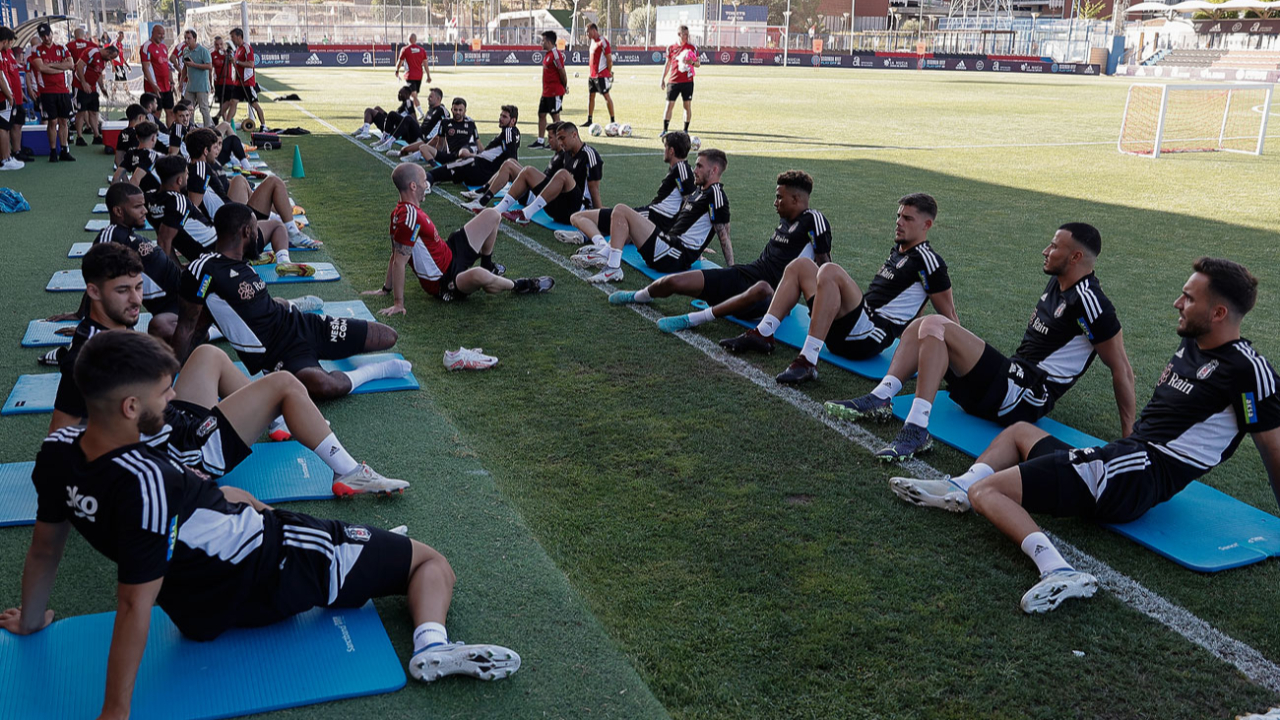 Beşiktaş'ta 19 yaşındaki genç futbolcu Badra Cisse, İspanya kampına dahil oldu