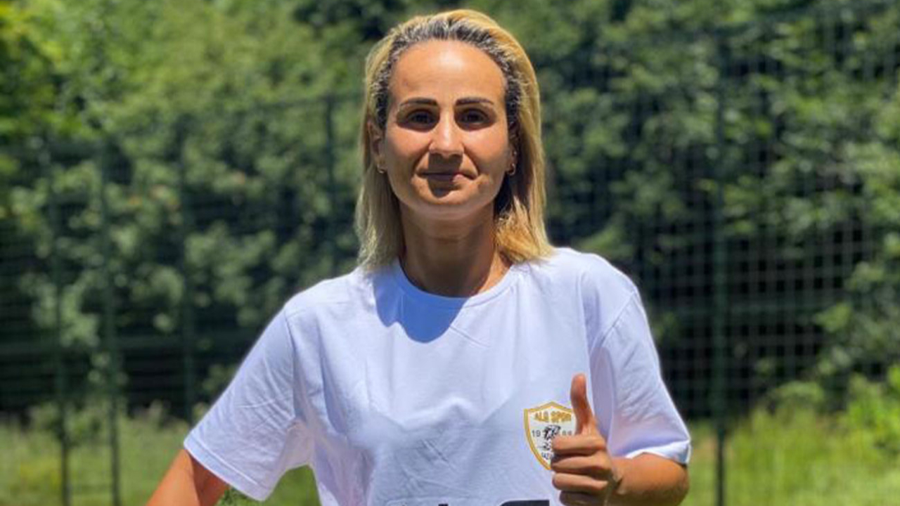 Son olarak Beşiktaş'ta forma giyen milli futbolcu Arzu Karabulut, Gaziantep ALG Spor'a transfer oldu