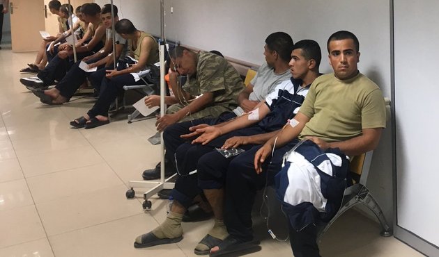 Manisa'da askerler yine zehirlendi! Hastanelere taşındılar...