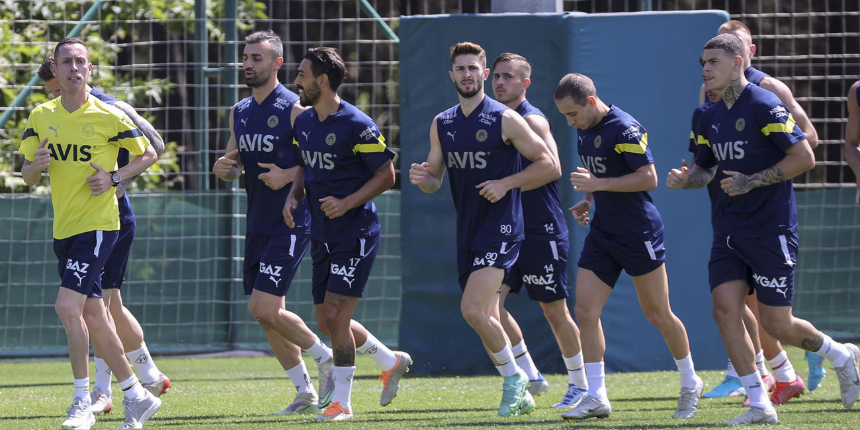 Fenerbahçe'nin yeni transferi golcü futbolcu Tiago Çukur, Spor Toto 1. Lig takımına gidiyor